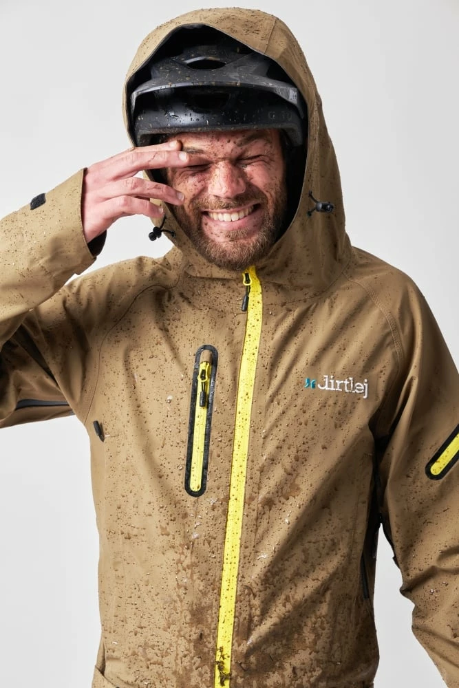 Dirtlej Dirtsuit Core Edition Sand/yellow 12 Dirtlej Dirtsuit Core Edition Sand/yellow – Bild 10