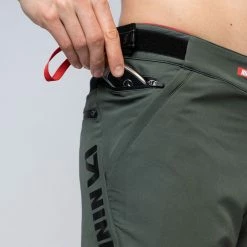 Nineyard CORE. Tech Riding Pants Olive -Endura Verkaufsladen dsc1067