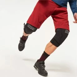 Oakley Drop In Rz-Labs Knee Guard Blackout 13 Oakley Drop In Rz-Labs Knee Guard Blackout -Endura Verkaufsladen fos900916 02e omfr1