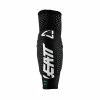 LEATT Elbow Guard 3DF 5.0 White/black -Endura Verkaufsladen le prt 9303 elbowguard3df5 0 whtblk front id 24602